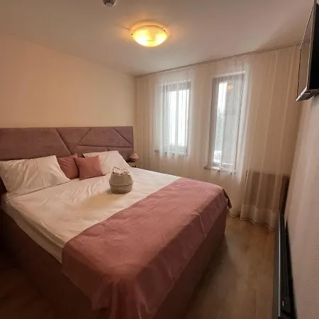 Grand Luxury Hotel 4*
