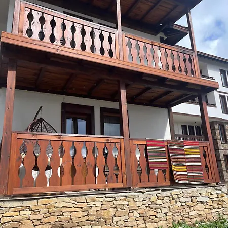 Grand Luxury Ξενοδοχείο 4*